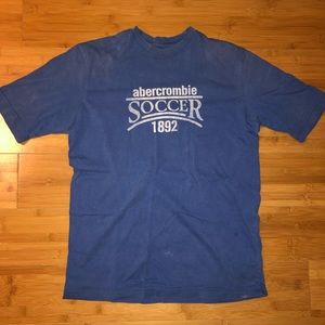 Abercrombie & Fitch “soccer” T shirt in Blue - Large